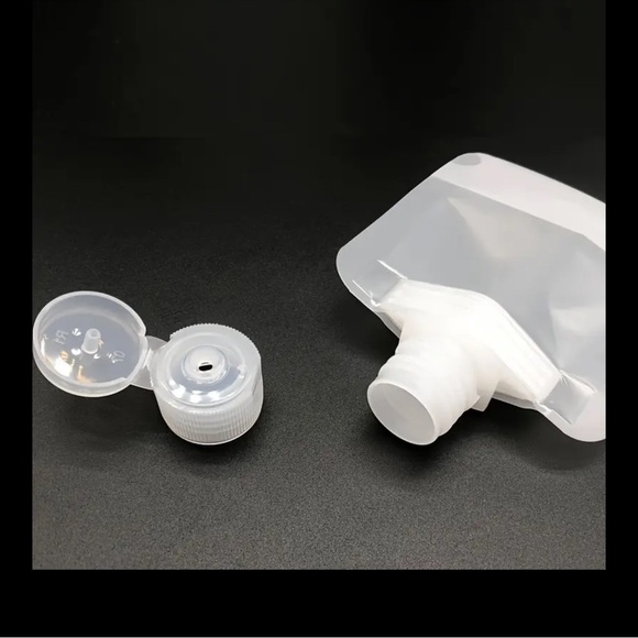 5 Clear Refillable Plastic Travel Bottles - Picture 7 of 8